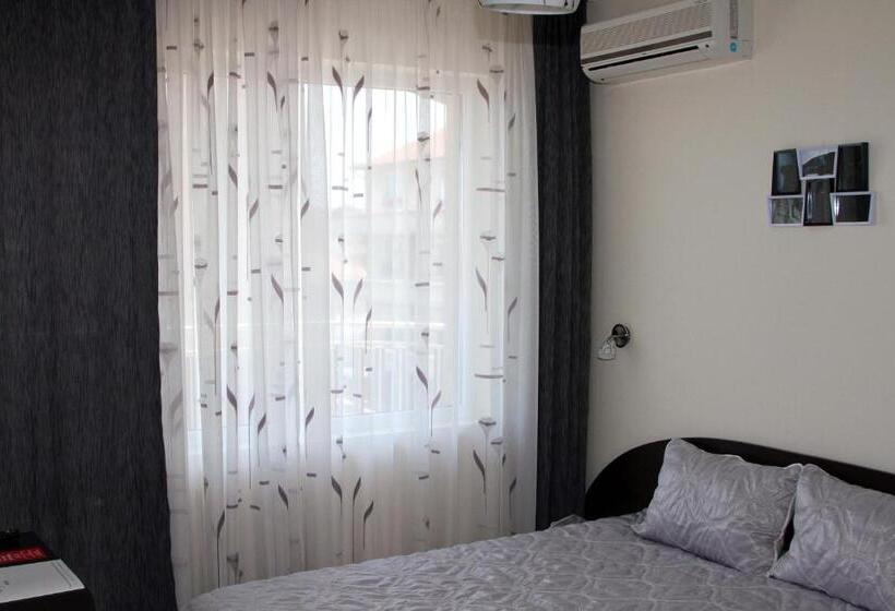 هتل Vlasta Family