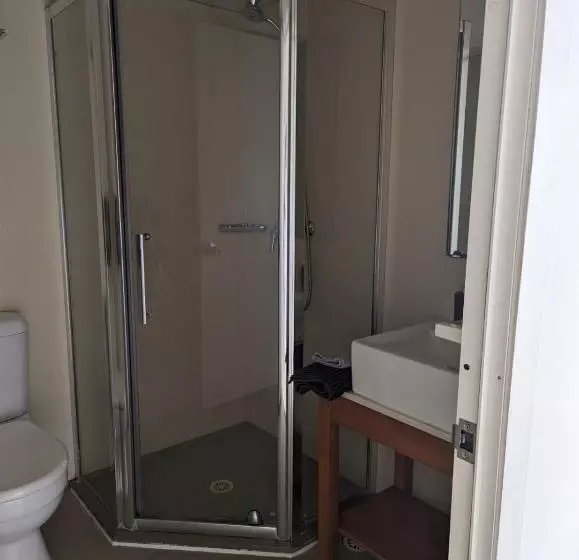 ユースホステル Ozzie Pozzie Backpackers   Port Macquarie Yha