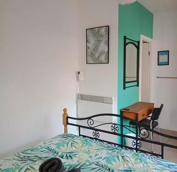 ユースホステル Ozzie Pozzie Backpackers   Port Macquarie Yha
