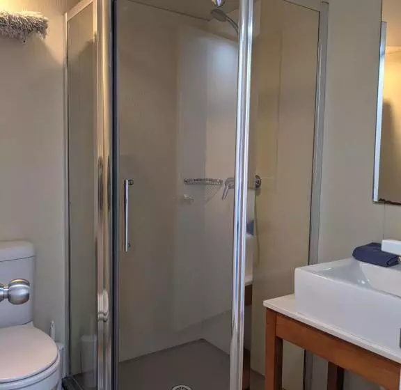 ユースホステル Ozzie Pozzie Backpackers   Port Macquarie Yha