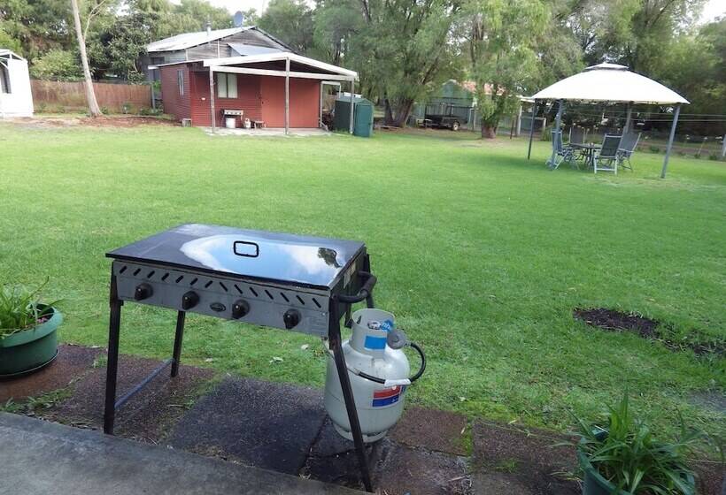 ユースホステル Walpole Lodge