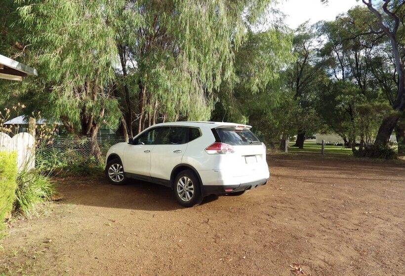 ユースホステル Walpole Lodge