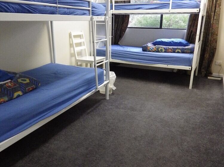 הוסטל Walpole Lodge