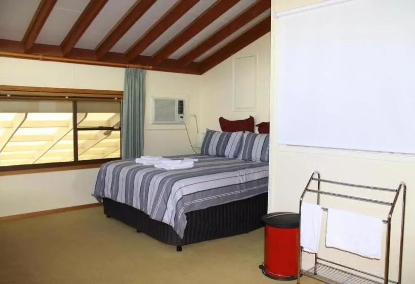 Bathurst Heights Bed & Breakfast