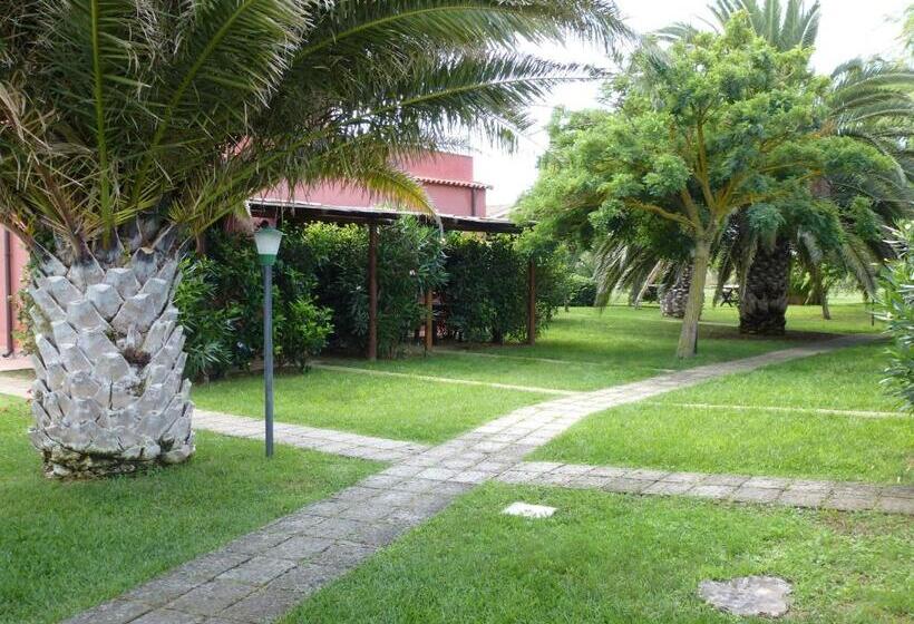 ベッドアンドブレックファースト Agrialbergo Capalbio