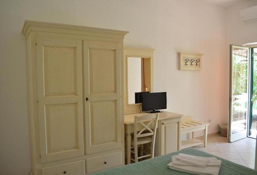 ベッドアンドブレックファースト Agrialbergo Capalbio