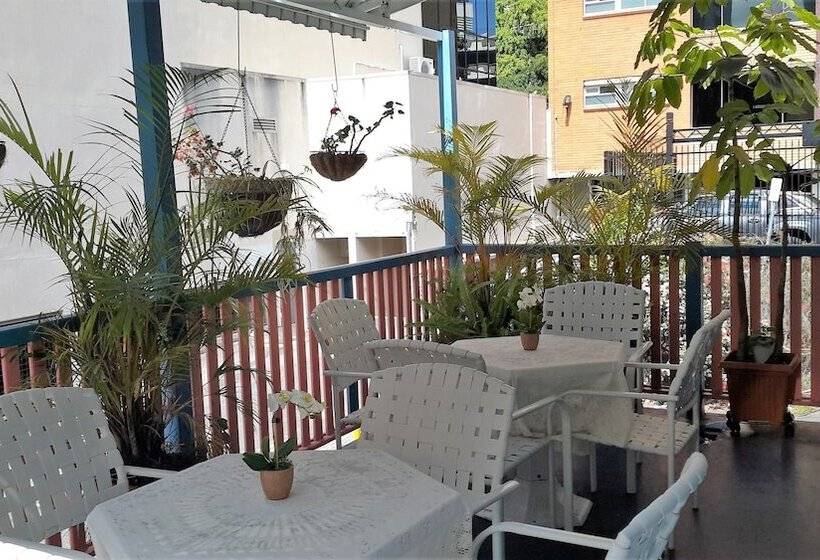 مبيت وإفطار Annies Shandon Inn