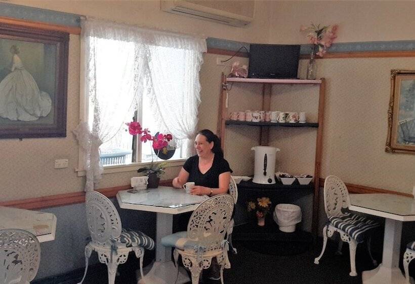 مبيت وإفطار Annies Shandon Inn