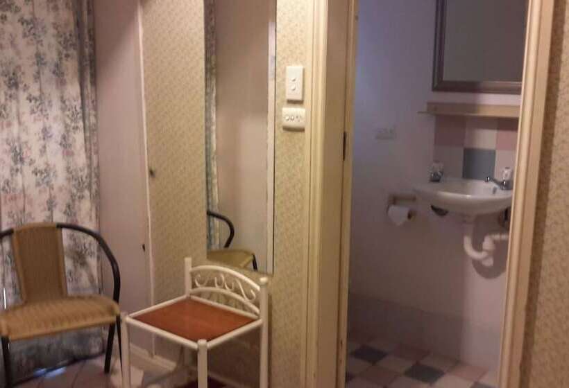 مبيت وإفطار Annies Shandon Inn