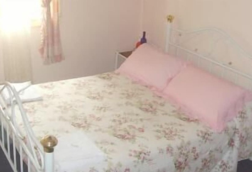 مبيت وإفطار Annies Shandon Inn