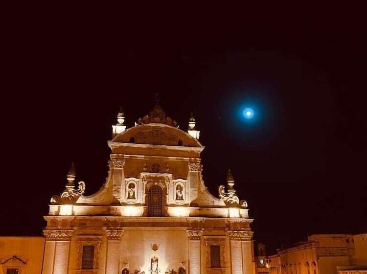 민박 Castello Castriota Scanderbeg