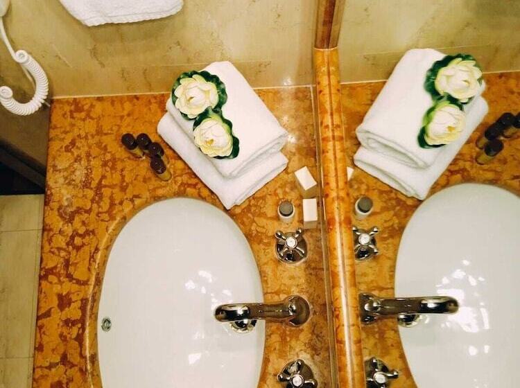 민박 Castello Castriota Scanderbeg