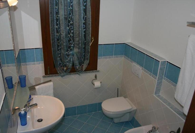 تختخواب و صبحانه Elclaca