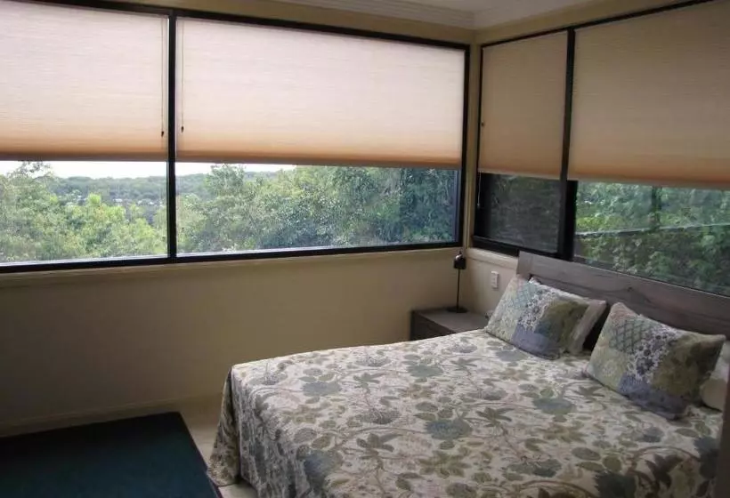 Aamiaismajoitus (B&B) Warrawong Lodge