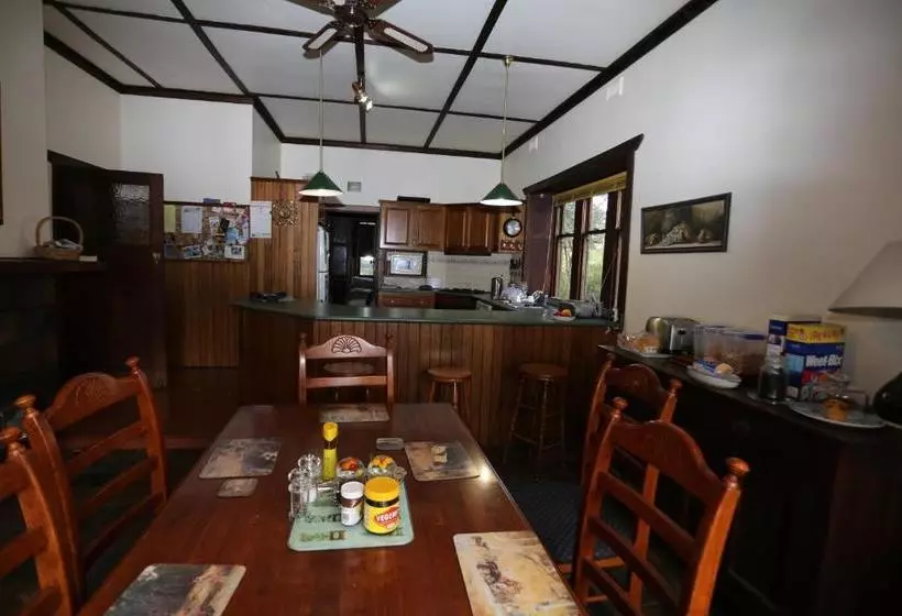 Colwyn House Bed & Breakfast & Stable Cottage