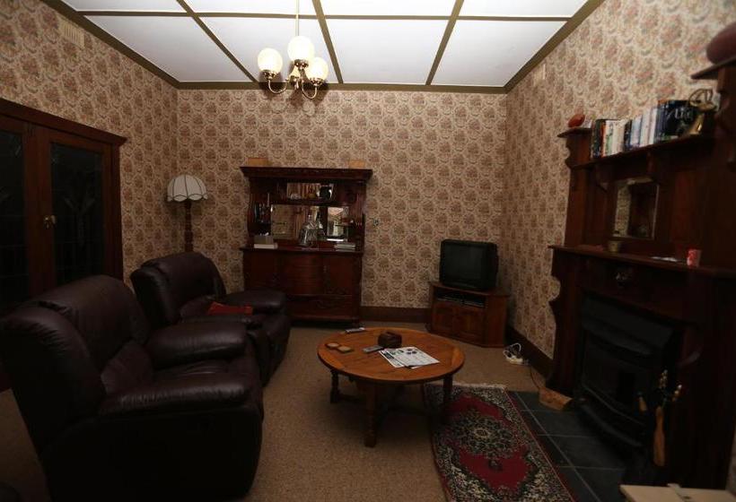 Colwyn House Bed & Breakfast & Stable Cottage