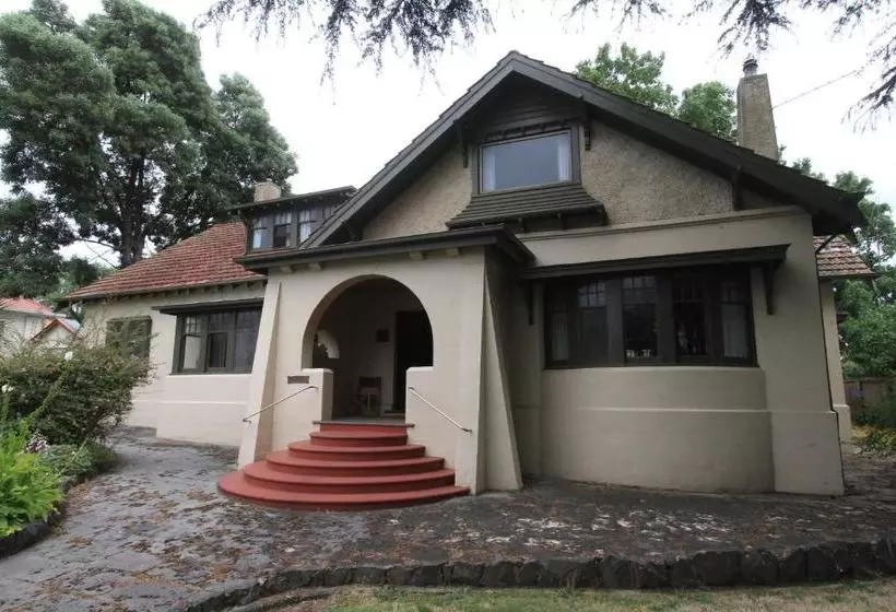 Colwyn House Bed & Breakfast & Stable Cottage