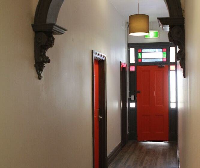 Haus Accommodation   Hostel