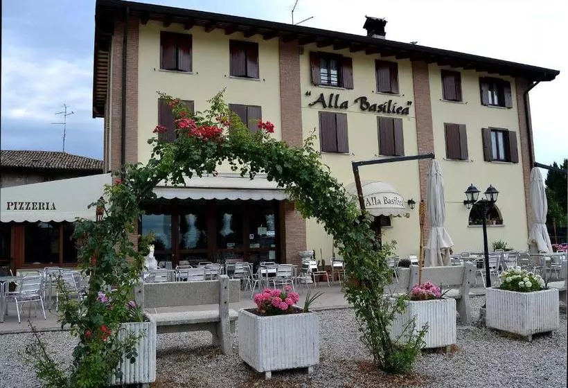 هتل Alla Basilica