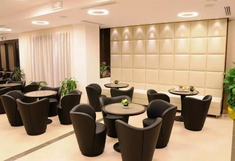 Hotelli Mirage