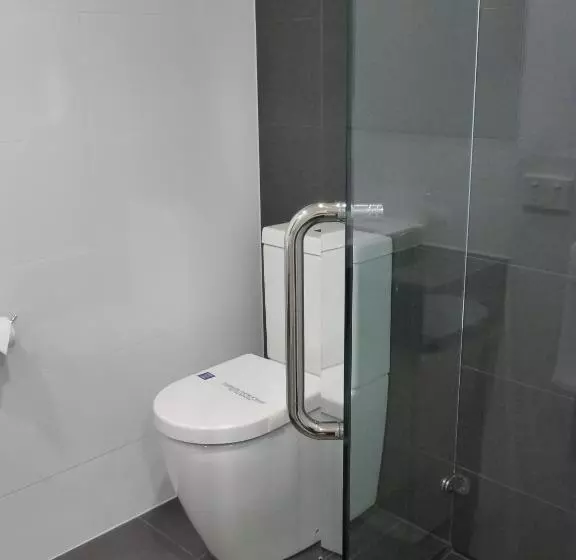 مُتل Tower Motor Inn