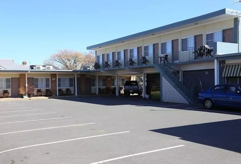Wattle Tree Motel