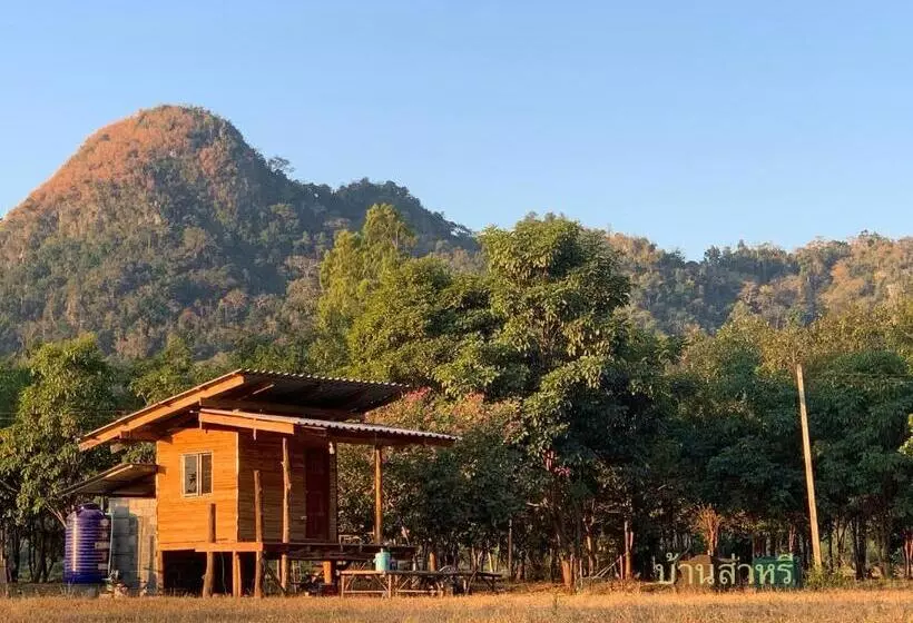 ホテル Baansahree Farmstay