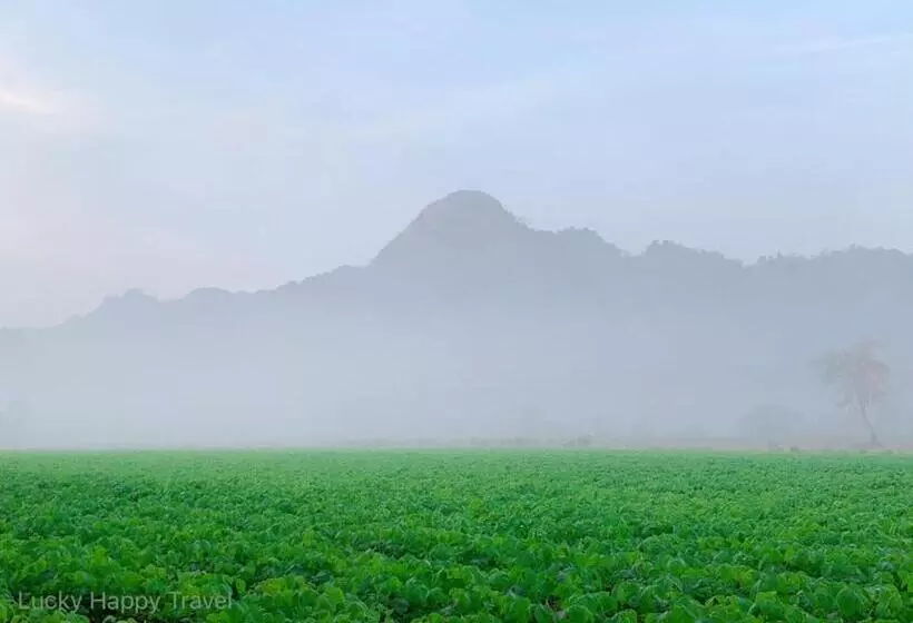ホテル Baansahree Farmstay