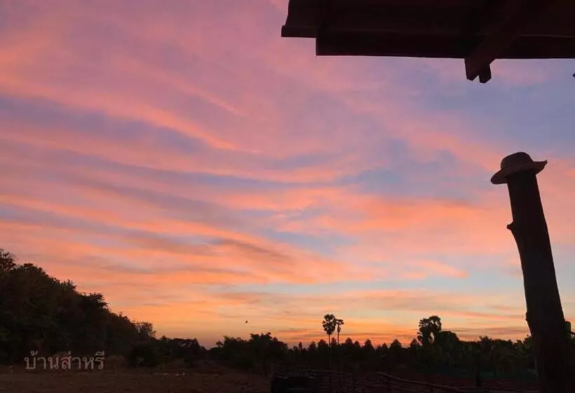 ホテル Baansahree Farmstay