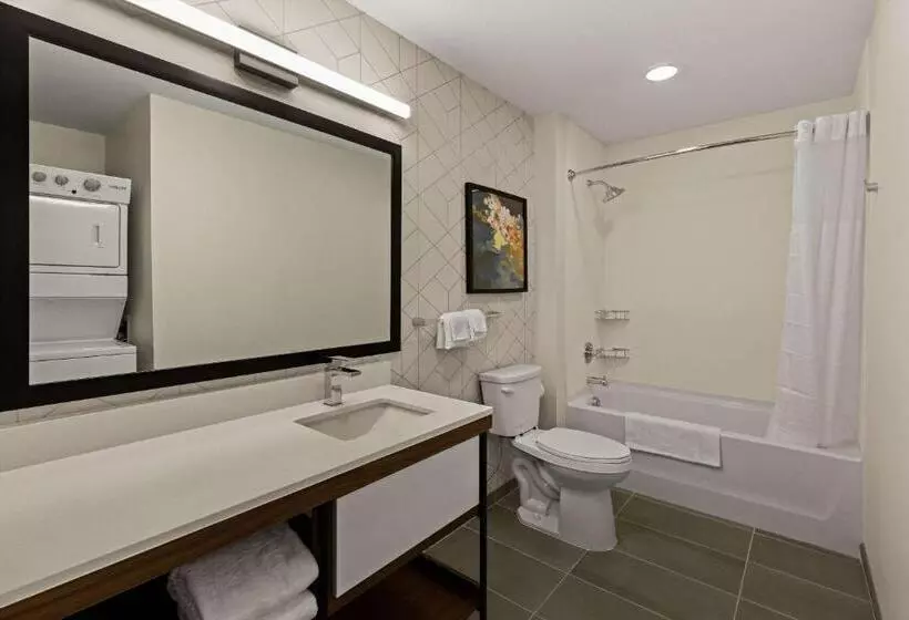 Hotelli Everhome Suites Huntsville   Research Park