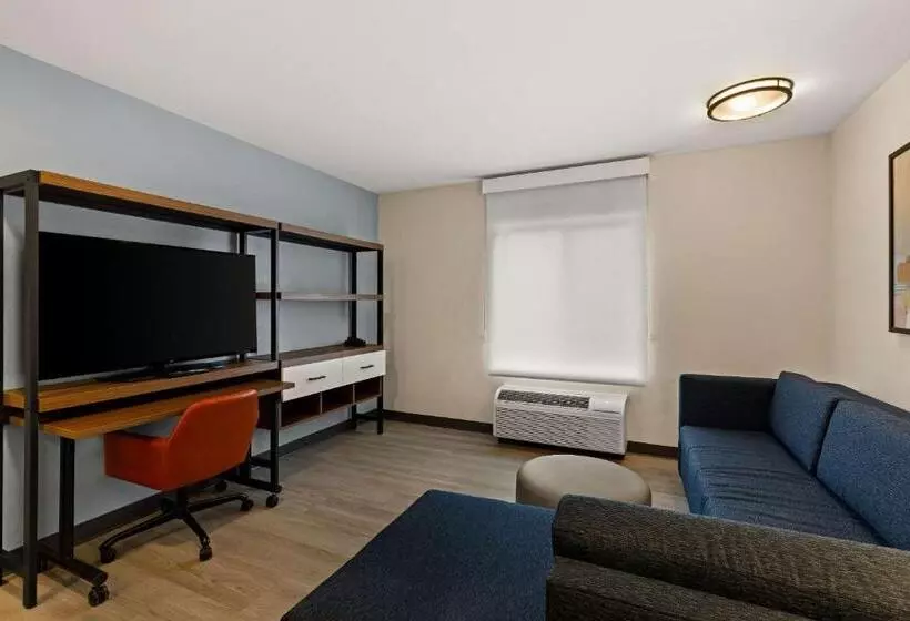 Hotelli Everhome Suites Huntsville   Research Park