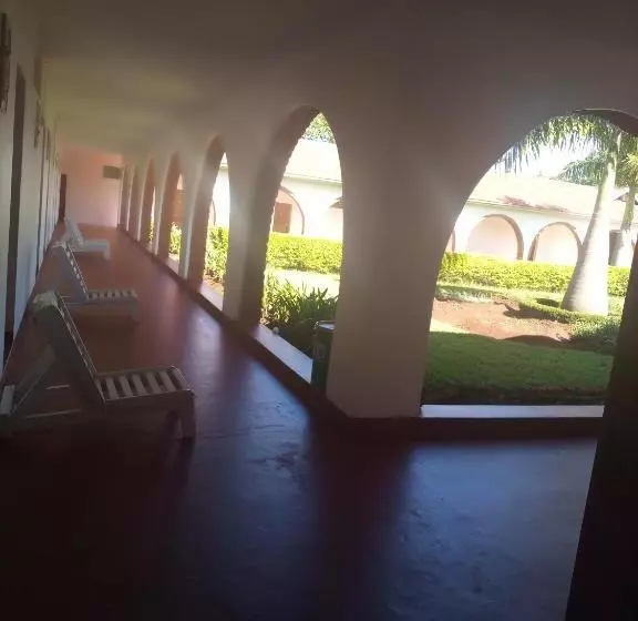 هتل Stc.safari Lodge