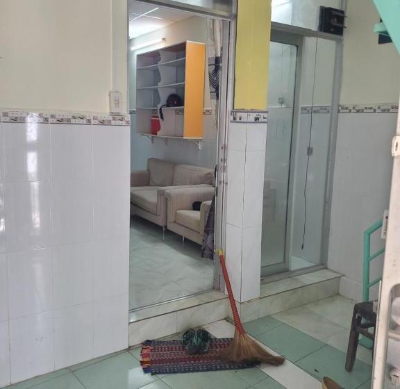 پانسیون 68b Hùng Vương