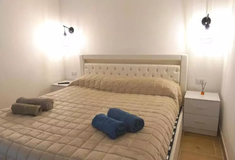 ベッドアンドブレックファースト Carlito S Way 234