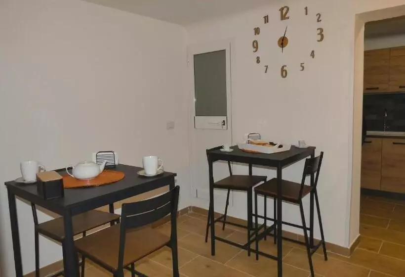 ベッドアンドブレックファースト Carlito S Way 234