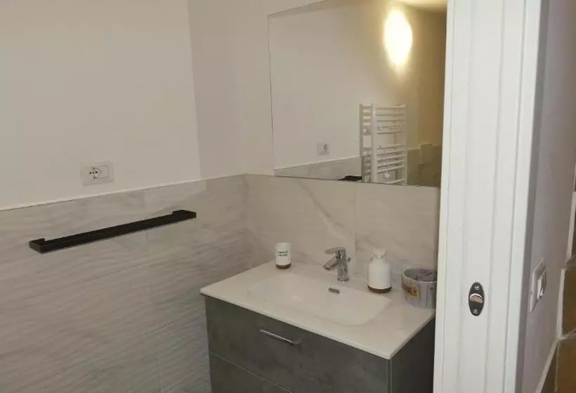 ベッドアンドブレックファースト Carlito S Way 234