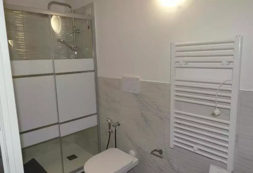 ベッドアンドブレックファースト Carlito S Way 234