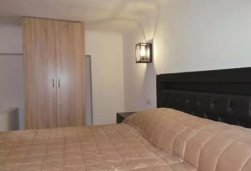 ベッドアンドブレックファースト Carlito S Way 234