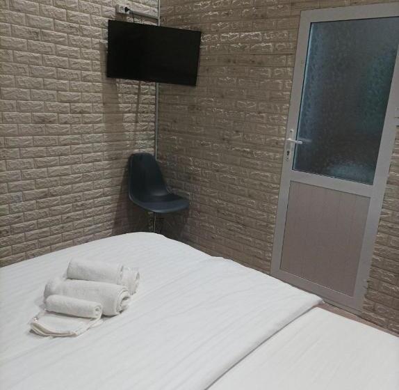 تختخواب و صبحانه Golden Trip