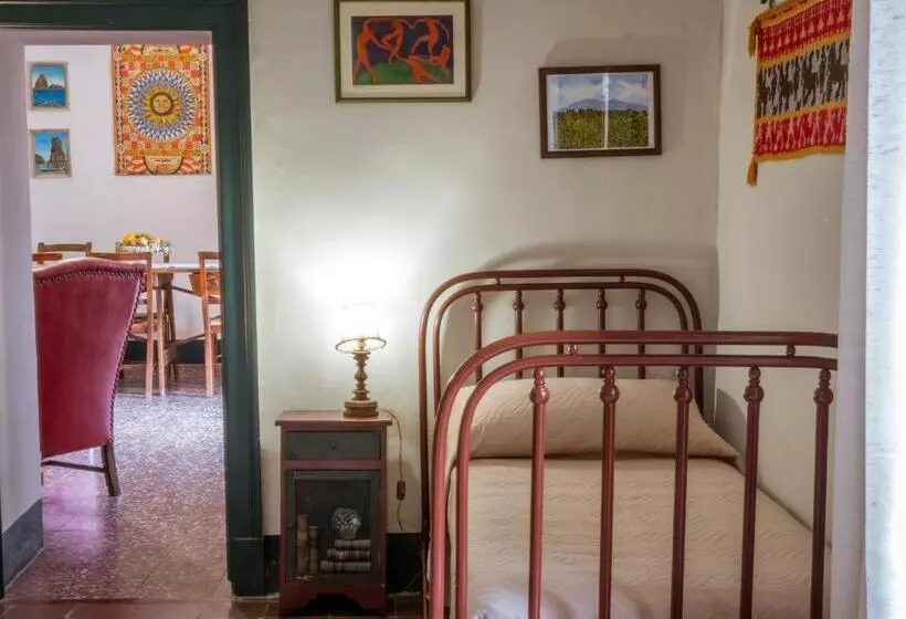تختخواب و صبحانه L Uva E Il Vento Convivial Farmhouse