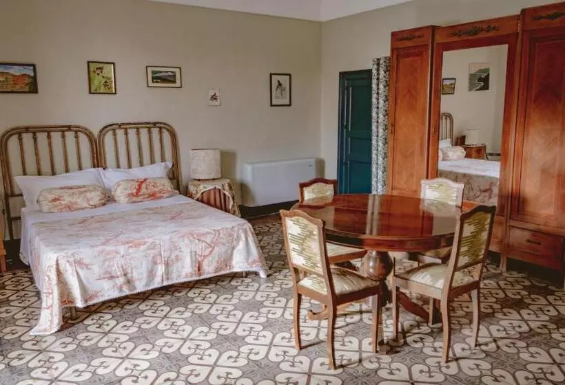 تختخواب و صبحانه L Uva E Il Vento Convivial Farmhouse