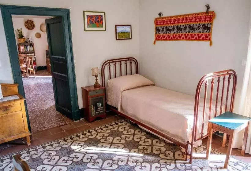 تختخواب و صبحانه L Uva E Il Vento Convivial Farmhouse