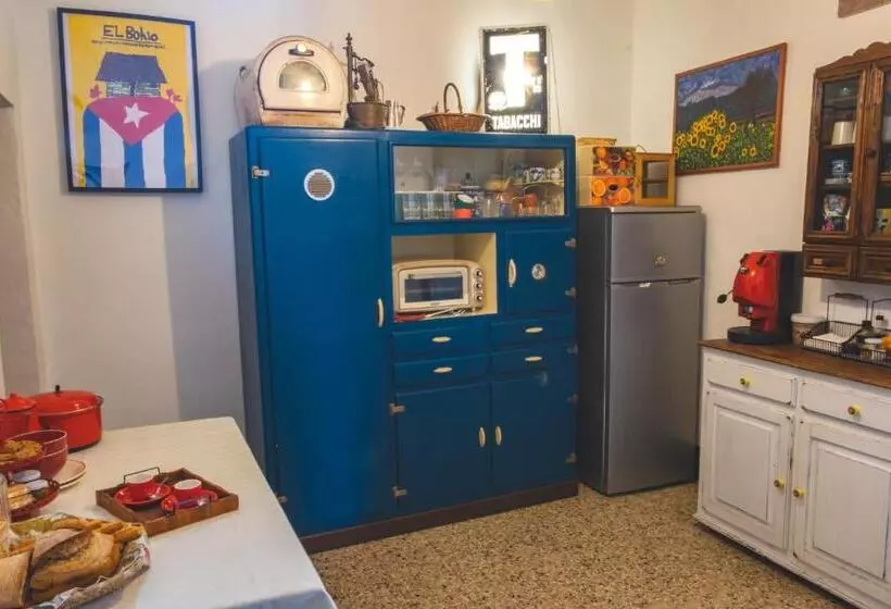 تختخواب و صبحانه L Uva E Il Vento Convivial Farmhouse
