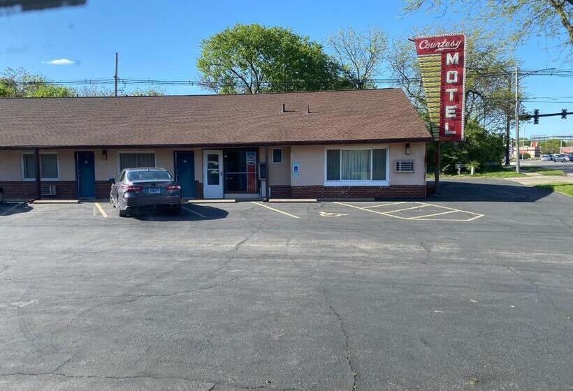 Courtesy Motel