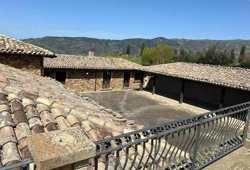 هتل Agriturismo Tenuta Castagna