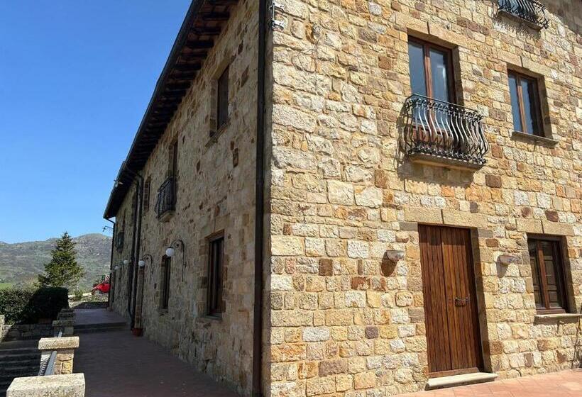 בית מלון כפרי Agriturismo Tenuta Castagna