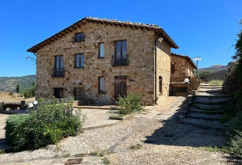 هتل Agriturismo Tenuta Castagna