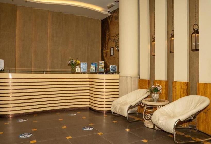 هتل Jazeerat Qubtan