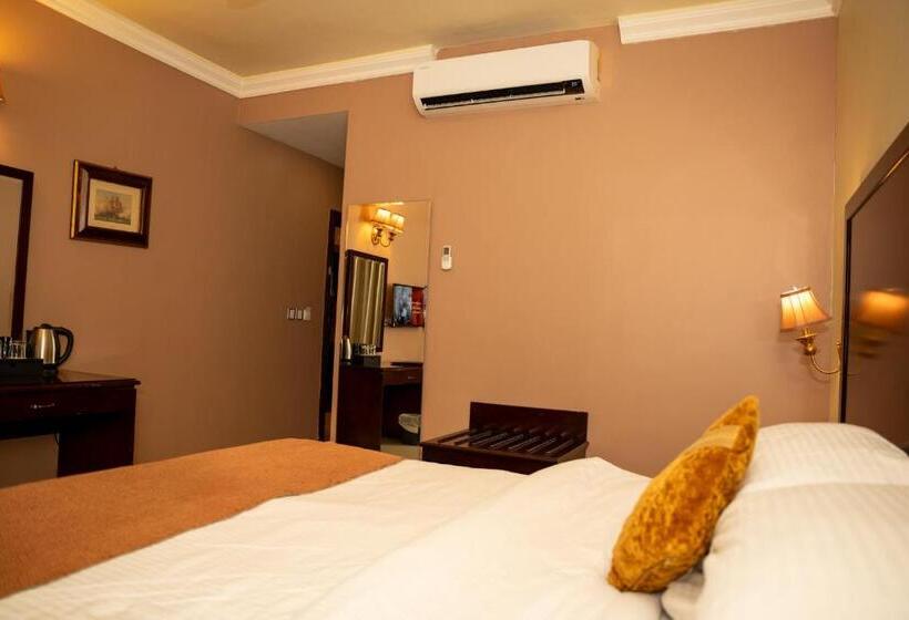 هتل Jazeerat Qubtan