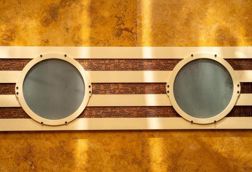 هتل Jazeerat Qubtan